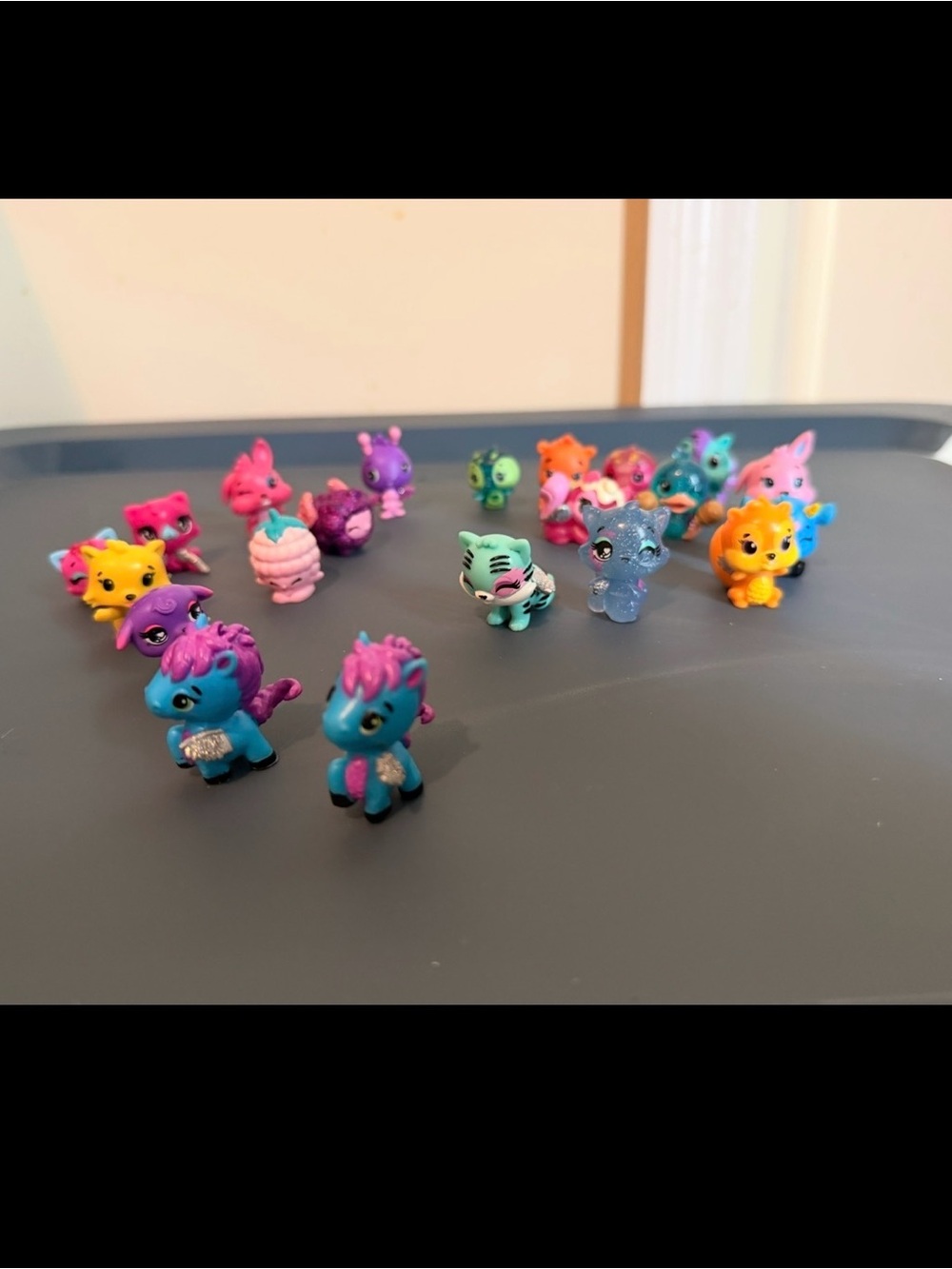 21 Hatchimals Small Pets Toy Figure Set - Multi-Color